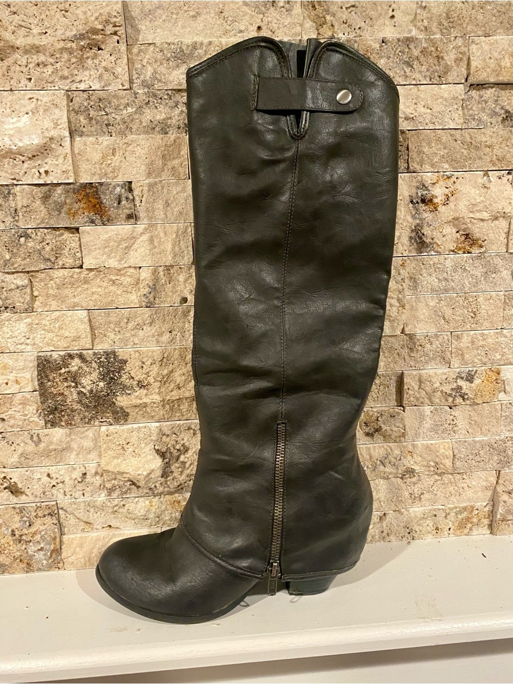 Fergus Women’s Tall Black Knee-High Riding Boots, Slouchy, size 9